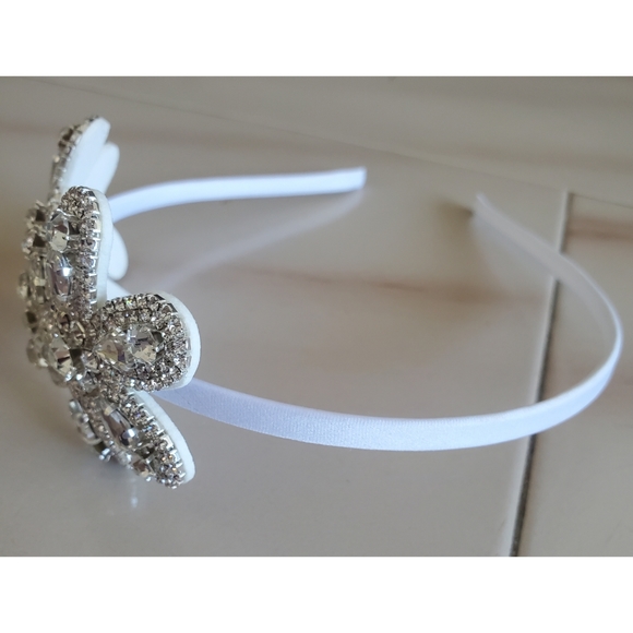 SOLD! NWT Bridal Crystal Flower Headband Headpiec - Picture 3 of 5